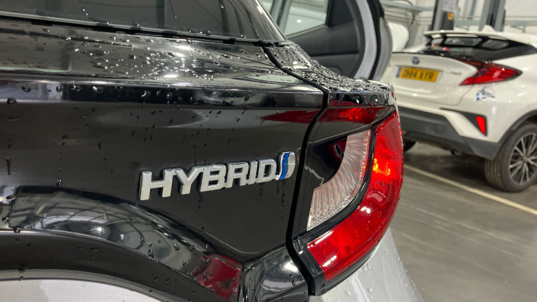 Toyota Yaris 1.5 Hybrid Icon 5dr CVT Hybrid Hatchback